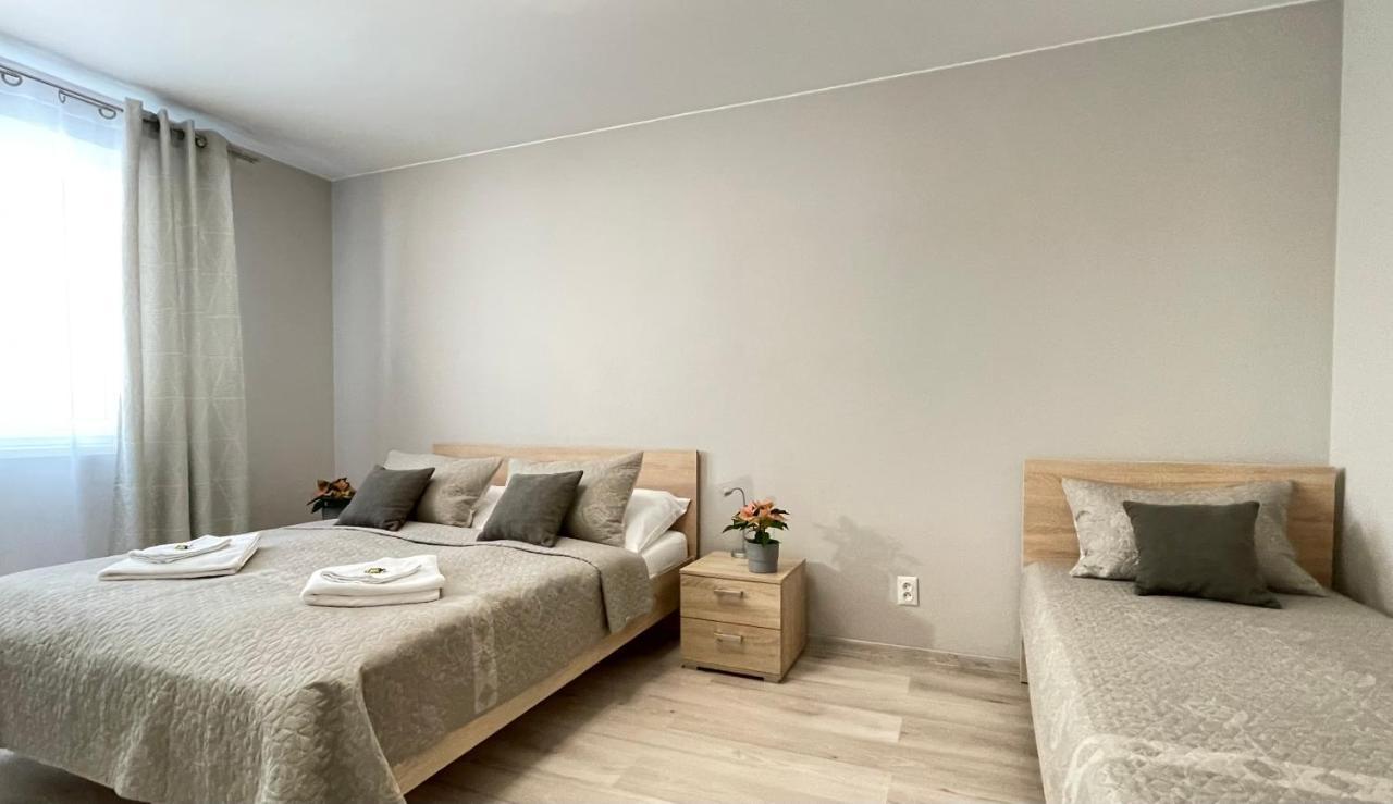 City Apartments Liptovsky Mikulas Exterior photo